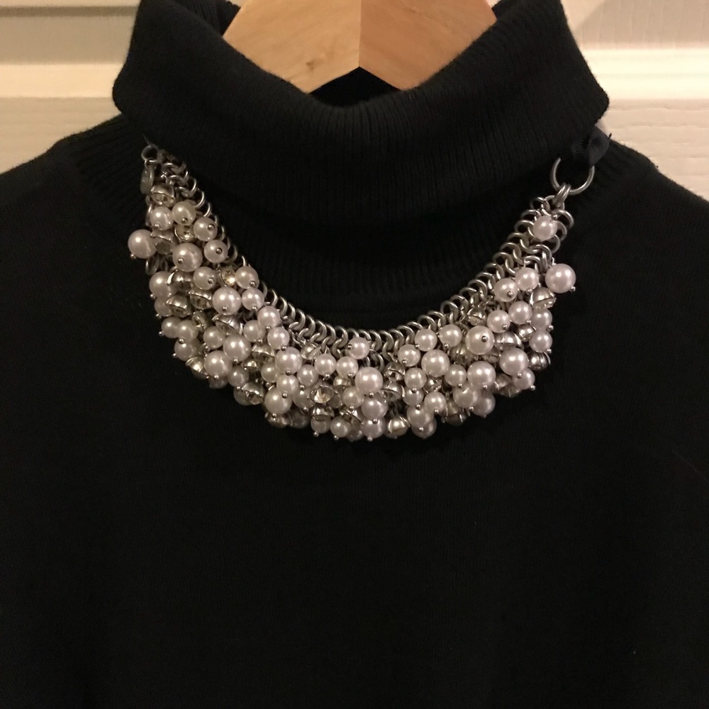 Beautiful necklace!